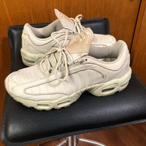 Nike Air Max Tailwind 4 size 11 brand new negotiable